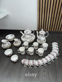 1961 Vintage Royal Albert Lavender Rose 54 Piece Dinner, Coffee & Tea Set
