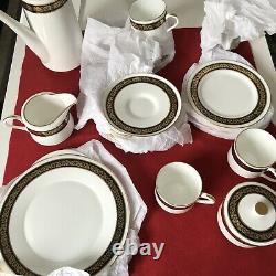 Aynsley Coffee Service Pattern 2675 26 pcs. Black / Gold