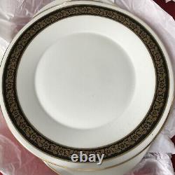 Aynsley Coffee Service Pattern 2675 26 pcs. Black / Gold