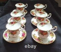 Country Roses Beautiful Vintage 15 Piece Coffee Set Stunning