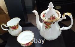 Country Roses Beautiful Vintage 15 Piece Coffee Set Stunning