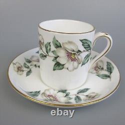 Crown Staffordshire Dinner Service Set Christmas Roses. Plates. Bone china. VTG