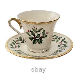 Lenox Dimension Holly Pattern Coffee Cups & Saucers Bone China Set of (8)