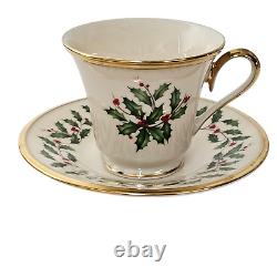 Lenox Dimension Holly Pattern Coffee Cups & Saucers Bone China Set of (8)