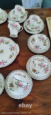 Rare Vintage 36 Piece Aynsley Tea/coffe Set Rose Cabbage 6183. Pretty. Excellent