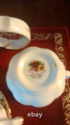 Royal Albert Old Country Roses Cups, Saucers, Milk Jug, Sugar Bowl & Coffee Pot