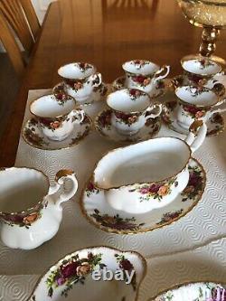 Royal Albert Old Country Roses Vintage Bone China Dinner & Tea Set 62 pieces