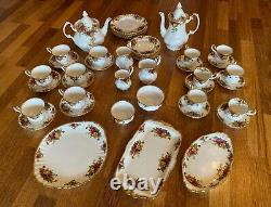 Royal Albert old country roses Set Tea Pot Coffee Plates Vintage China 46 Pieces