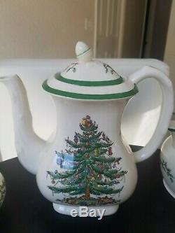 Spode Christmas Tree 14 Piece Tea / Coffee Set New England Rare Vintage