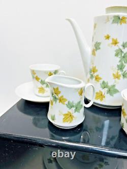 Vintage Eschenbach Bavaria White Ivy Pattern 15 piece Coffee or Tea Set (10)