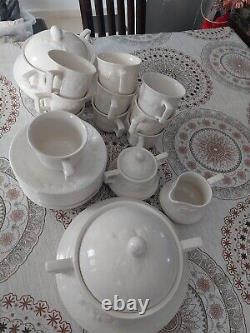 Vintage Lincoln Bhs Barratt Tureen And Tea Sets All In Good Condition £85