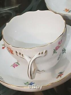 Vintage MEISSEN Handpainted Scattered Flowers Teacup Coffee Cup & Saucers 7 Sets