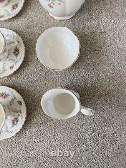 Vintage Royal Albert Bone China Tranquility 15 piece Coffee Tea Set