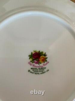 Vintage Royal Albert OLD COUNTRY ROSES Coffee Pot / Tea Pot/ Sugar & Creamer Set