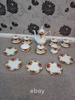 Vintage Royal Albert Old Country Rose 18 Piece Coffee Set