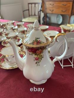 Vintage Royal Albert Old Country Roses Tea And Coffee Set 44 Pieces