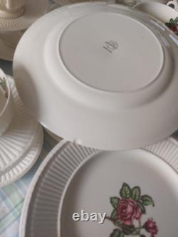 Vintage Wedgwood Moss Rose Of Etruria &Barlaston Dinner &tea or Coffee T4 £100