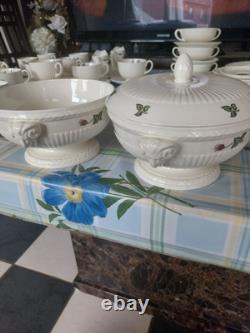 Vintage Wedgwood Moss Rose Of Etruria &Barlaston Dinner &tea or Coffee T4 £100