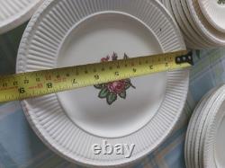 Vintage Wedgwood Moss Rose Of Etruria &Barlaston Dinner &tea or Coffee T4 £100