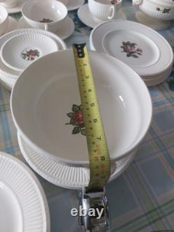 Vintage Wedgwood Moss Rose Of Etruria &Barlaston Dinner &tea or Coffee T4 £100