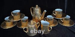 Ensemble de café en porcelaine fine de St Kilda, Australie des années 50/60, 17 pièces avec motif vintage doré