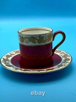Ensemble de café expresso en porcelaine de collection Wedgwood Whitehall Ruby Powder - 10 pièces.