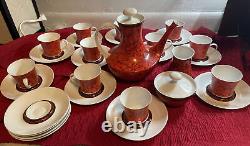 Ensemble de tasses à café et à thé en demi-tasse espagnoles à motifs flamenco noir et rouge de la région de Bidasoa
