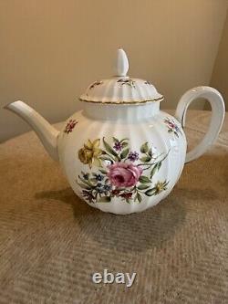 Ensemble de thé Royal Worcester White Roanoke Nouveau dans l'emballage