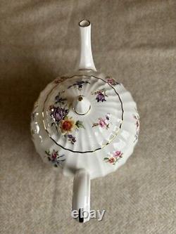 Ensemble de thé Royal Worcester White Roanoke Nouveau dans l'emballage