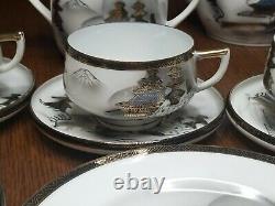 Ensemble de thé / café en porcelaine fine Hayasi Kutani d'époque - 22 pièces.