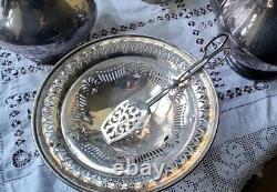 Ensemble de thé / café en silverplate vintage de 5 pièces avec sucrier, panier à biscuits et pince à servir.