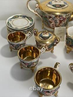 Ensemble thé café italien vintage R. Capodimonte Italie avec chérubins en porcelaine italienne.