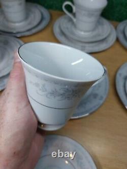 Pagode vintage par Tienshan Fine China Ensemble de thé de 18 pièces