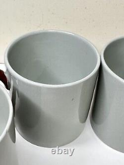 Service à café et à thé en gris Windsor Wedgwood d'Etruria & Barlaston avec 6 tasses à espresso et une carafe.
