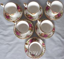 Service de 6 tasses à café et soucoupes Vintage Royal Albert Old Country Roses de 1962