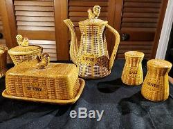 Vintage 8 Pièces En Céramique Thé Avec Coqs Et Modèle Basket Weave