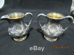 Vintage Quadruple Wilcox Silverplate Co Repousse 5 Pièce Thé / Café Set