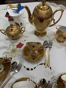 Vintage Stunning Made In Italy 22 K Gold Avec Un Ensemble De Café Red Stone. Magnifique